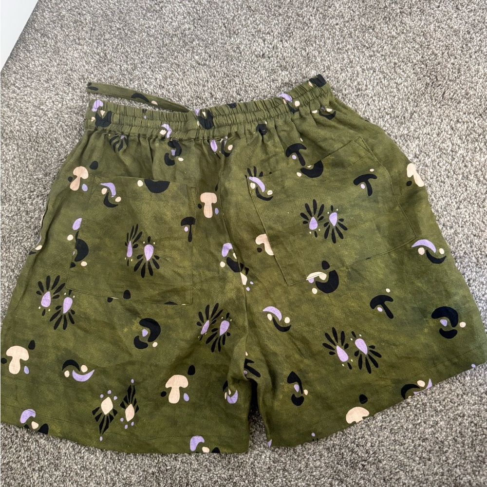 Linen Shorts - Picture 5 of 10